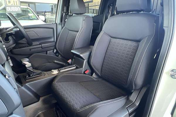 2025 Mitsubishi Triton GLX+ MV 4X4