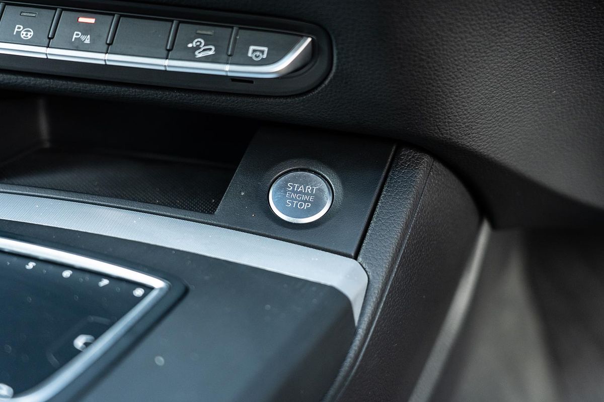 2019 Audi Q5 40 TDI sport FY