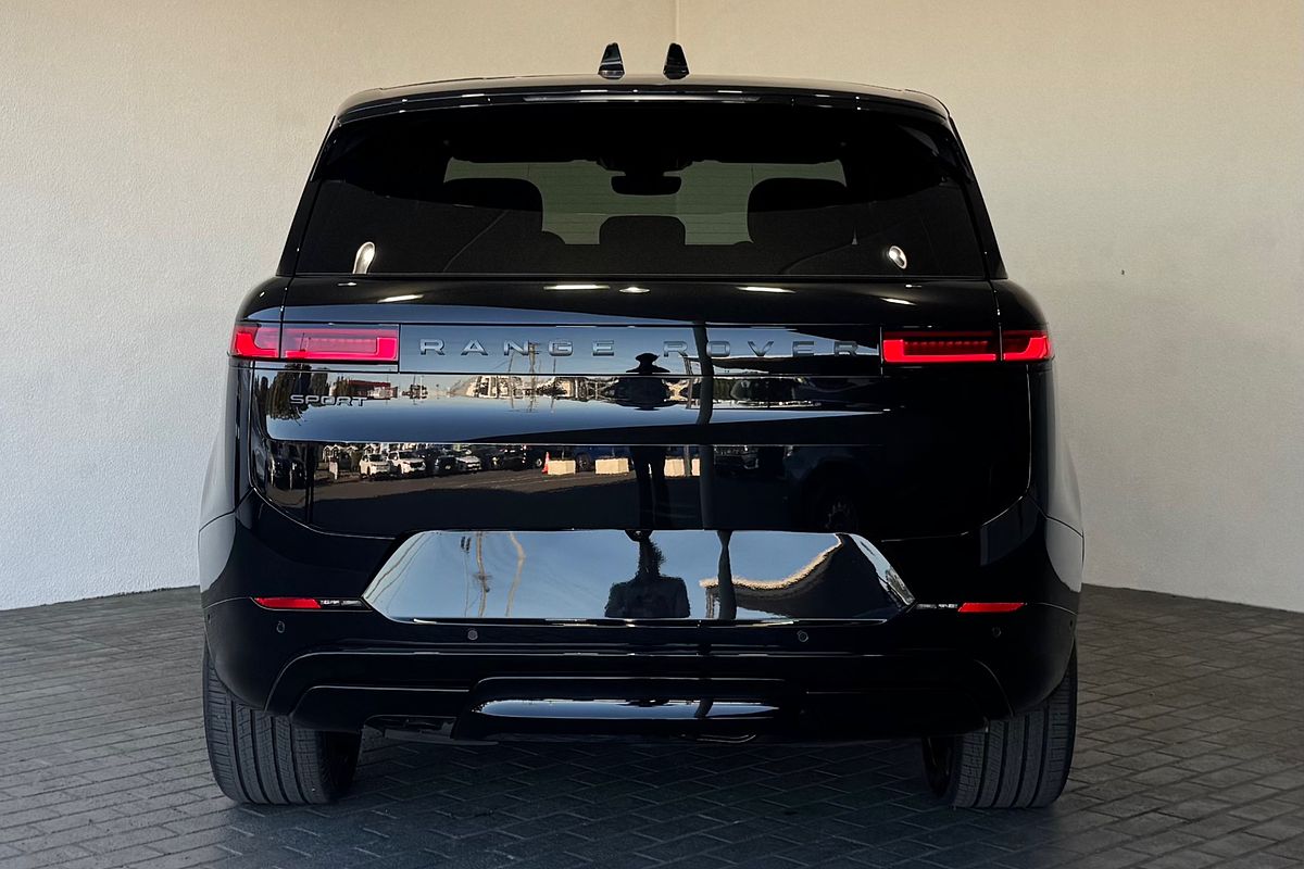 2025 Land Rover Range Rover Sport D300 Dynamic SE L461
