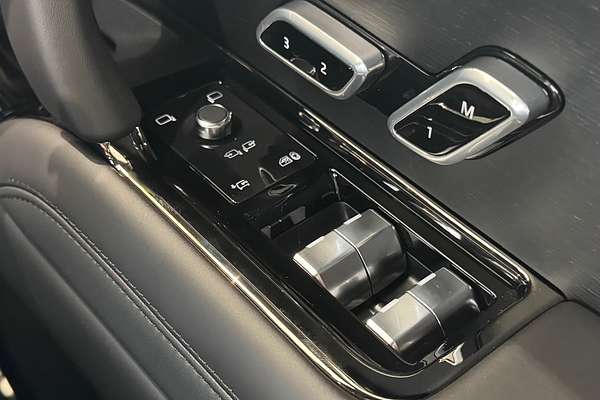 2025 Land Rover Range Rover Sport D300 Dynamic SE L461
