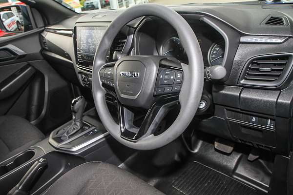2025 Isuzu D-MAX X-RIDER 4X4