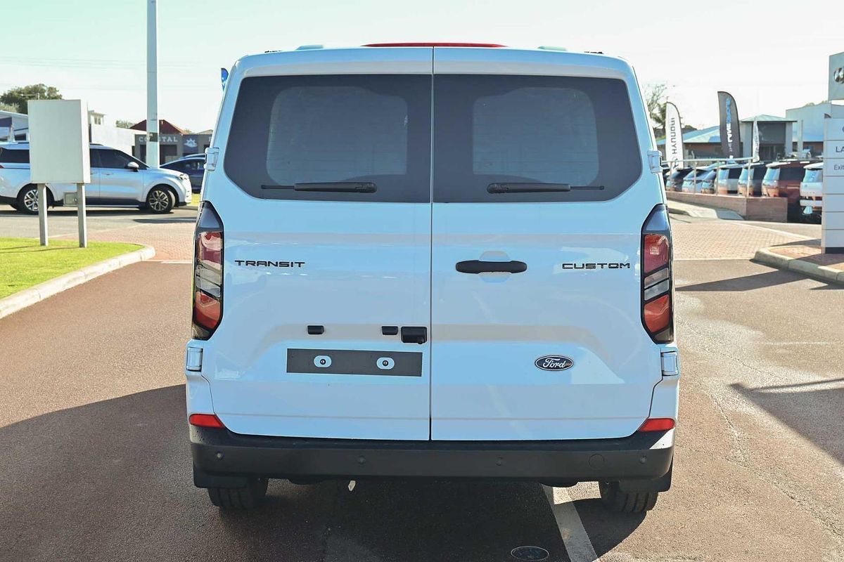 2025 Ford Transit Custom Trend SWB AV SWB