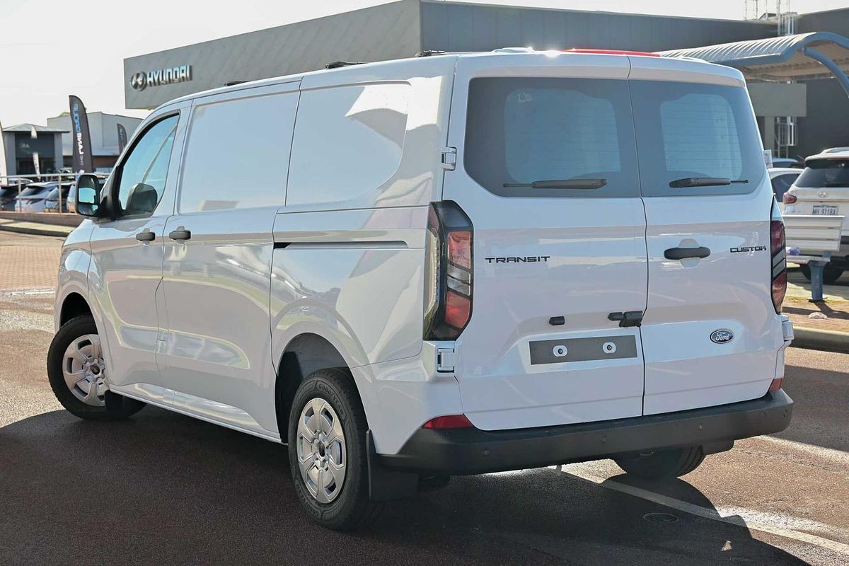 2025 Ford Transit Custom Trend SWB AV SWB
