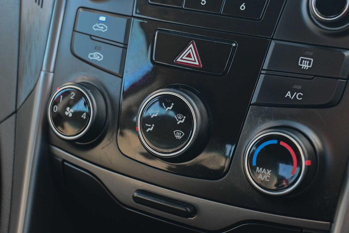2012 Hyundai i45 Active YF