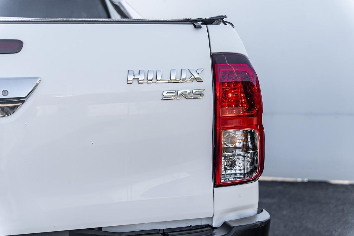 2020 Toyota Hilux SR5 GUN126R 4X4