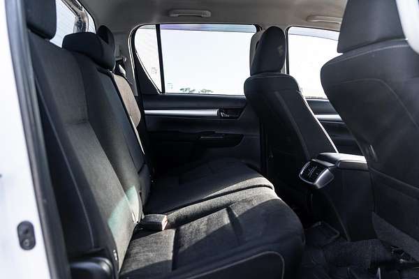 2020 Toyota Hilux SR5 GUN126R 4X4
