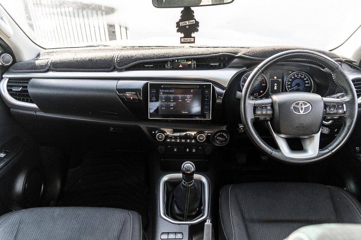 2020 Toyota Hilux SR5 GUN126R 4X4
