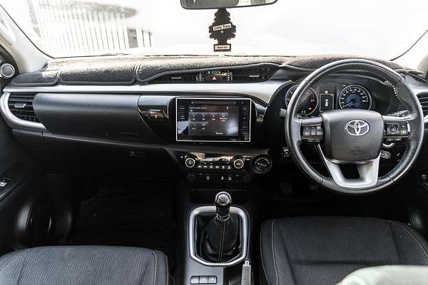 2020 Toyota Hilux SR5 GUN126R 4X4