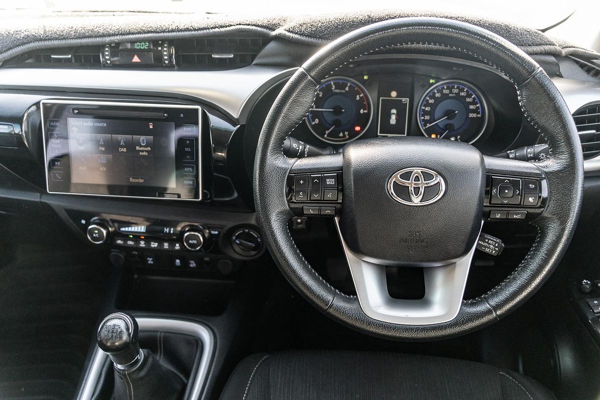 2020 Toyota Hilux SR5 GUN126R 4X4