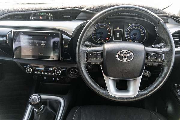 2020 Toyota Hilux SR5 GUN126R 4X4