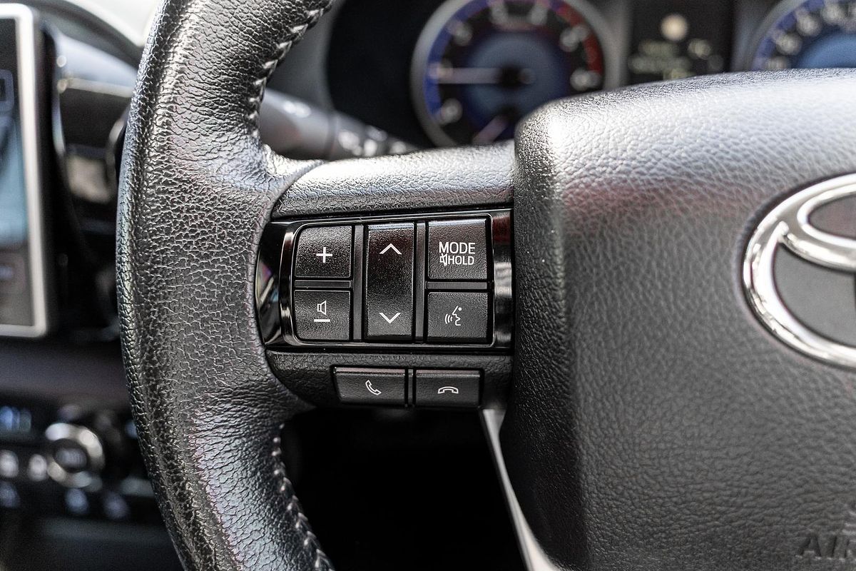 2020 Toyota Hilux SR5 GUN126R 4X4