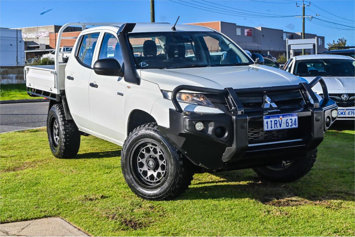 2021 Mitsubishi Triton GLX MR 4X4