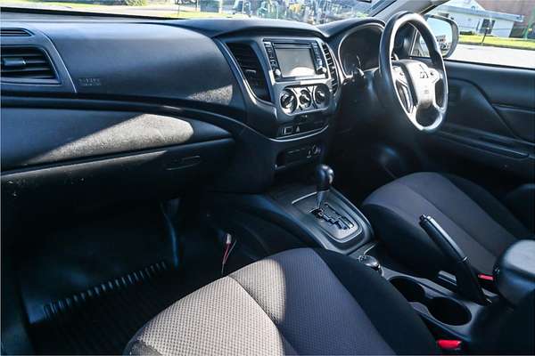 2021 Mitsubishi Triton GLX MR 4X4