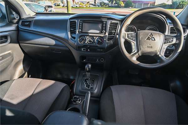 2021 Mitsubishi Triton GLX MR 4X4