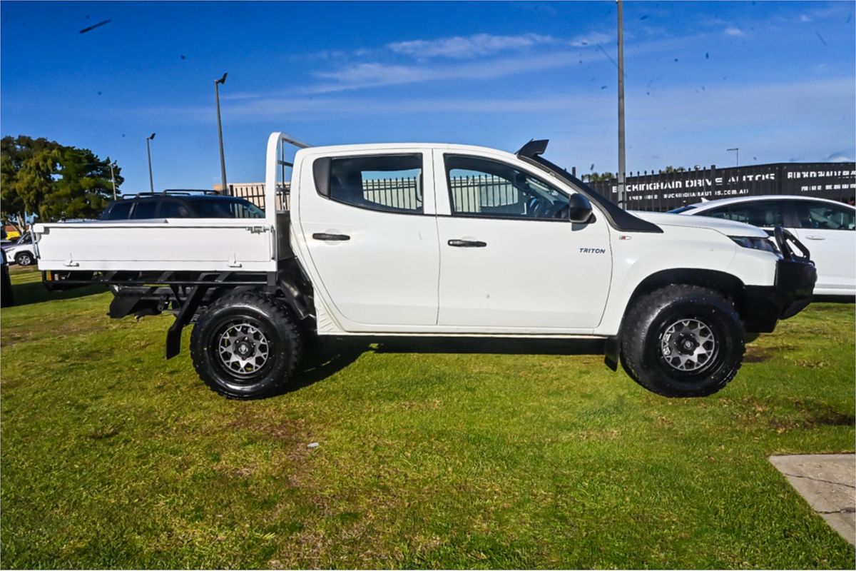 2021 Mitsubishi Triton GLX MR 4X4