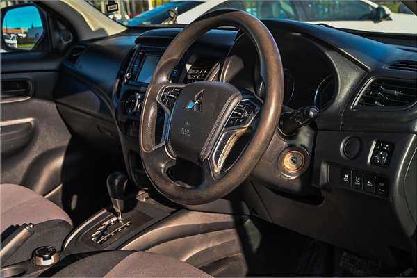 2021 Mitsubishi Triton GLX MR 4X4