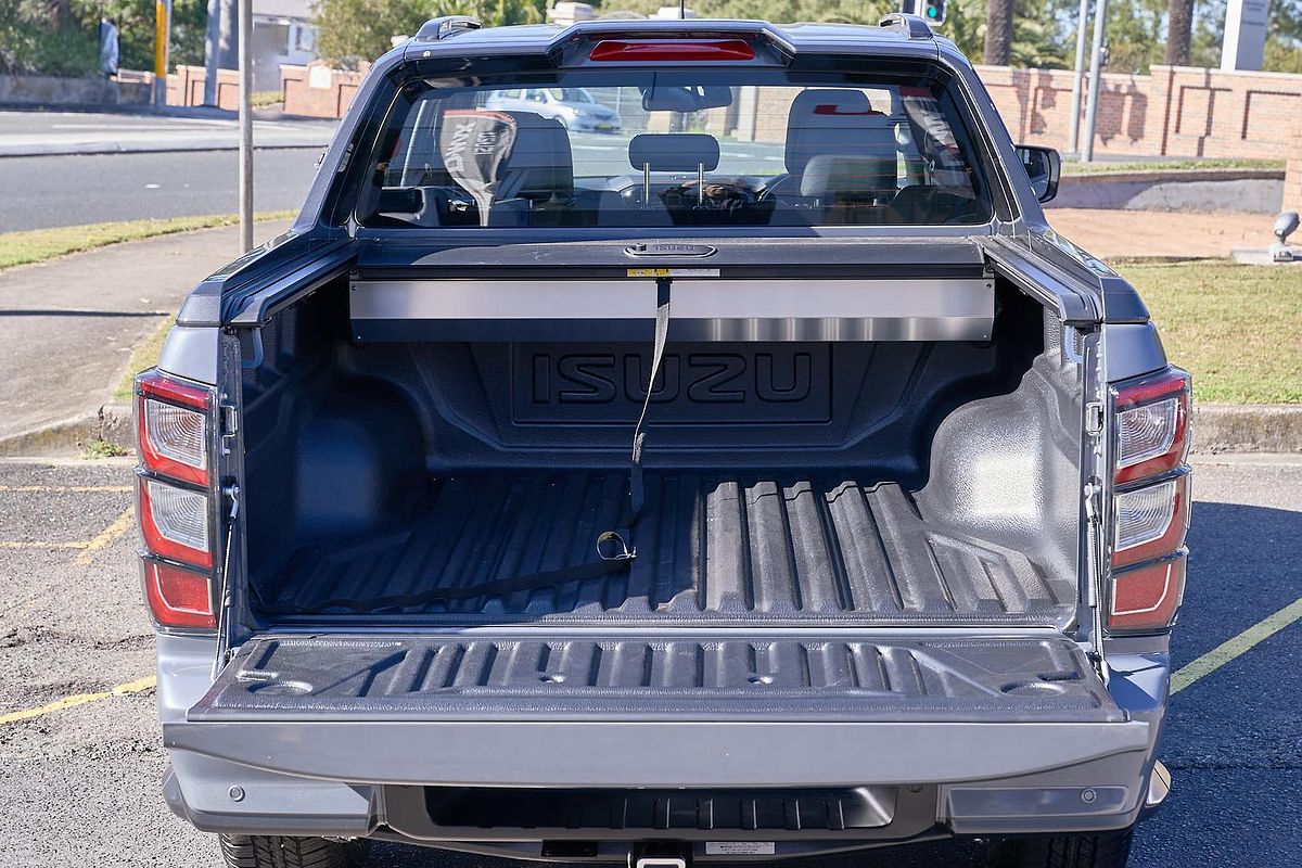2025 Isuzu D-MAX X-TERRAIN 4X4