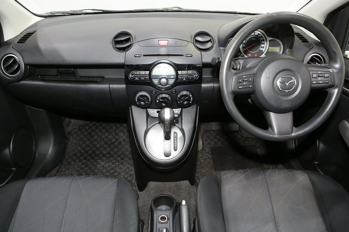 2013 Mazda 2 Genki DE Series 2