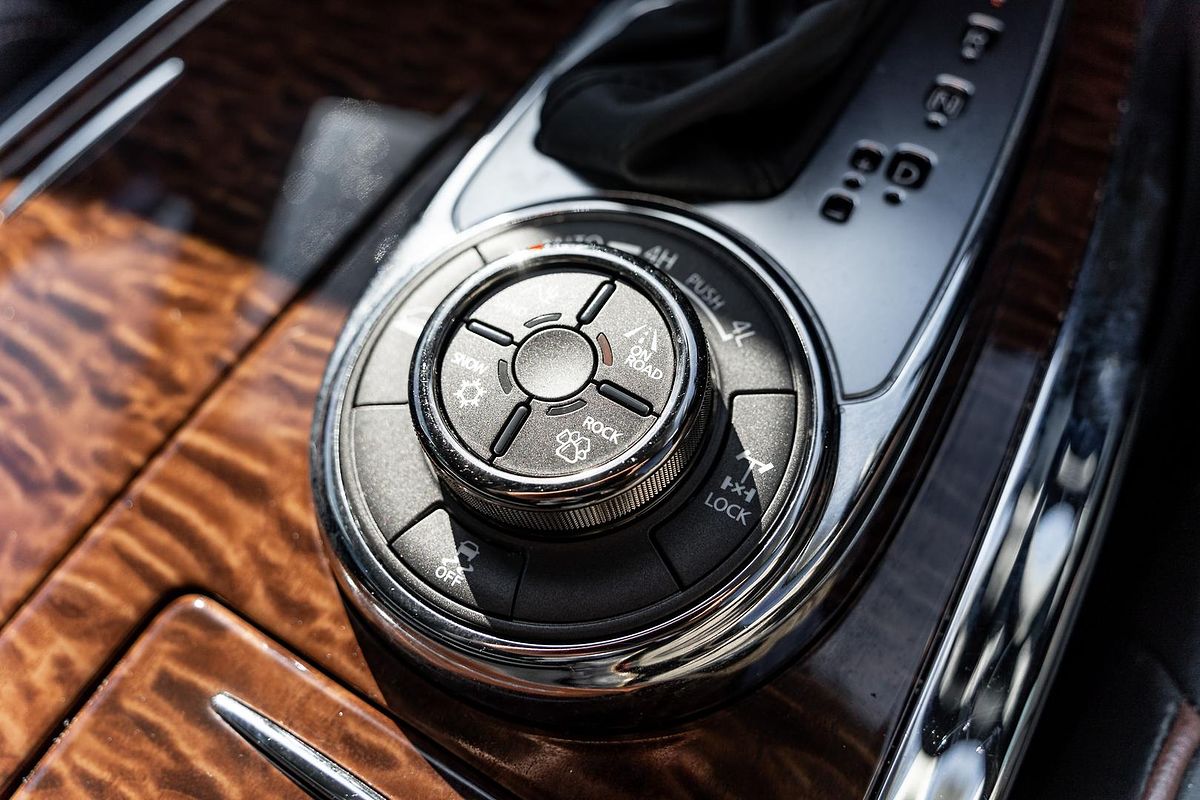 2023 Nissan Patrol Ti Y62