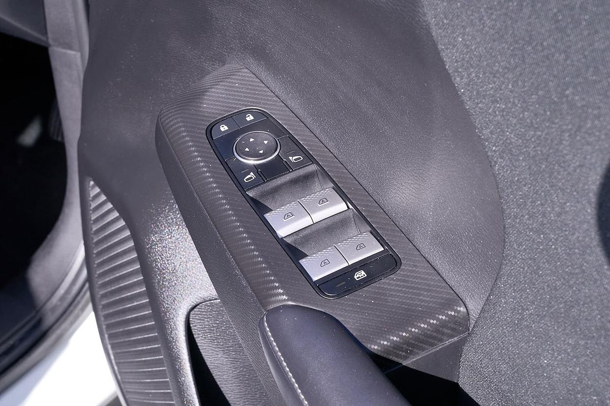 2024 Mitsubishi Outlander ES ZM