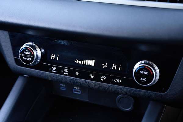 2024 Mitsubishi Outlander ES ZM