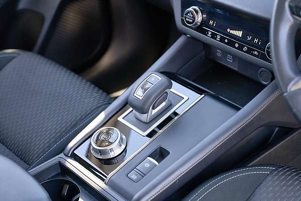 2024 Mitsubishi Outlander ES ZM