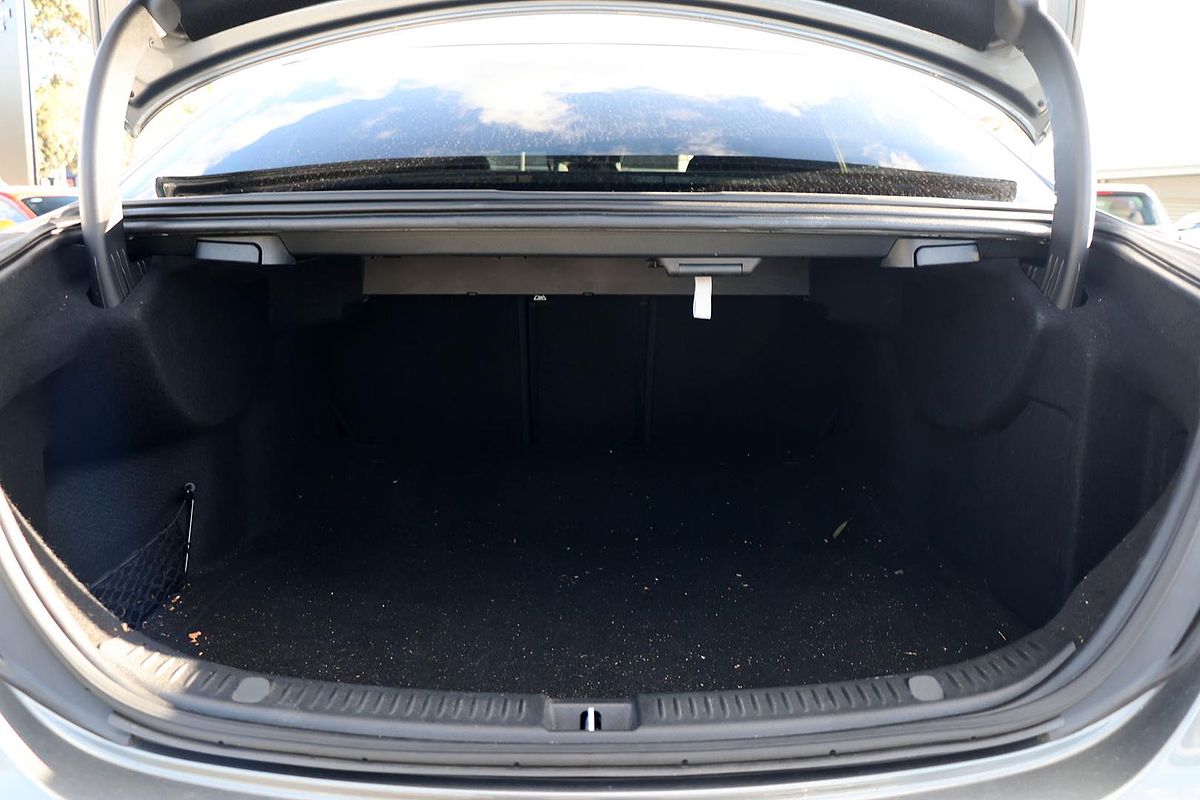 2016 Mercedes-Benz E-Class E200 W213