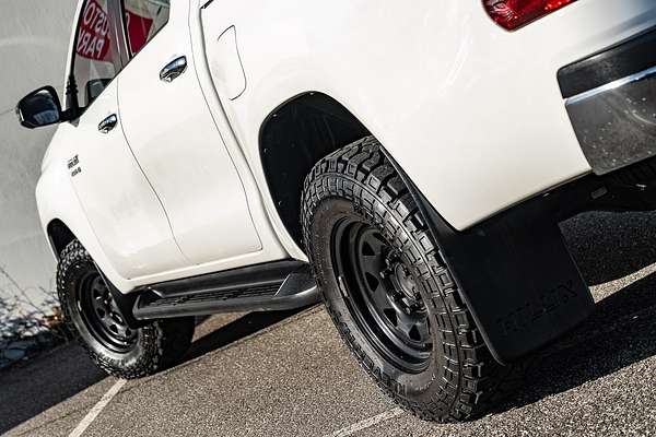 2020 Toyota Hilux SR5 GUN126R 4X4