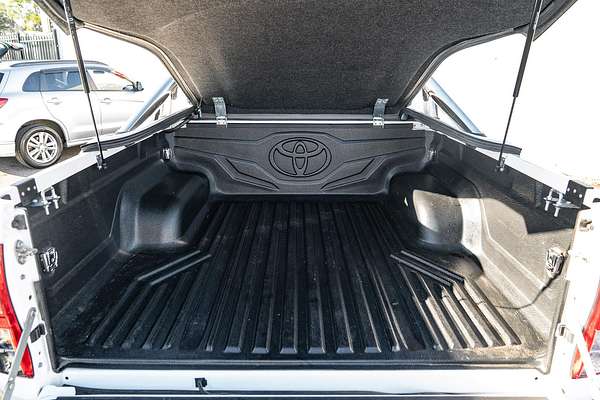 2020 Toyota Hilux SR5 GUN126R 4X4