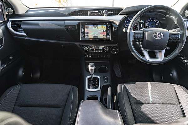 2020 Toyota Hilux SR5 GUN126R 4X4