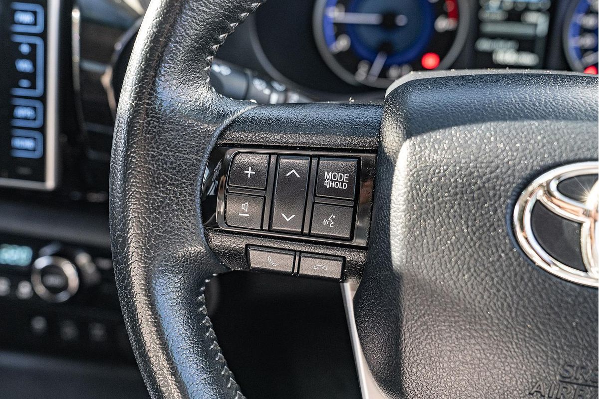 2020 Toyota Hilux SR5 GUN126R 4X4