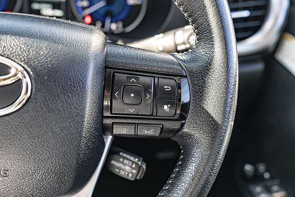2020 Toyota Hilux SR5 GUN126R 4X4