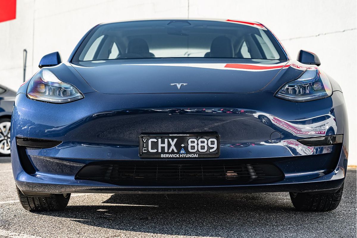 2022 Tesla Model 3 Rear-Wheel Drive