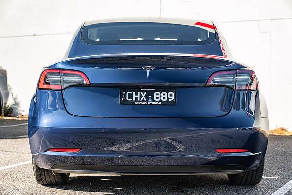 2022 Tesla Model 3 Rear-Wheel Drive