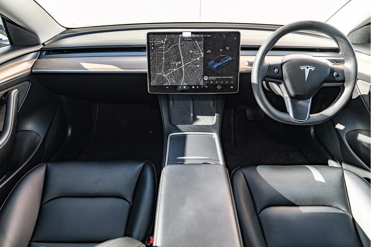 2022 Tesla Model 3 Rear-Wheel Drive