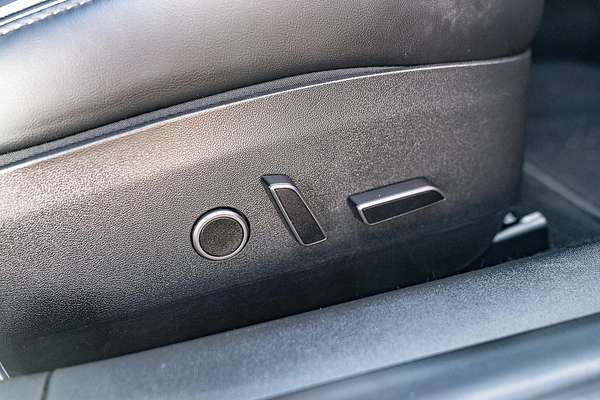 2022 Tesla Model 3 Rear-Wheel Drive