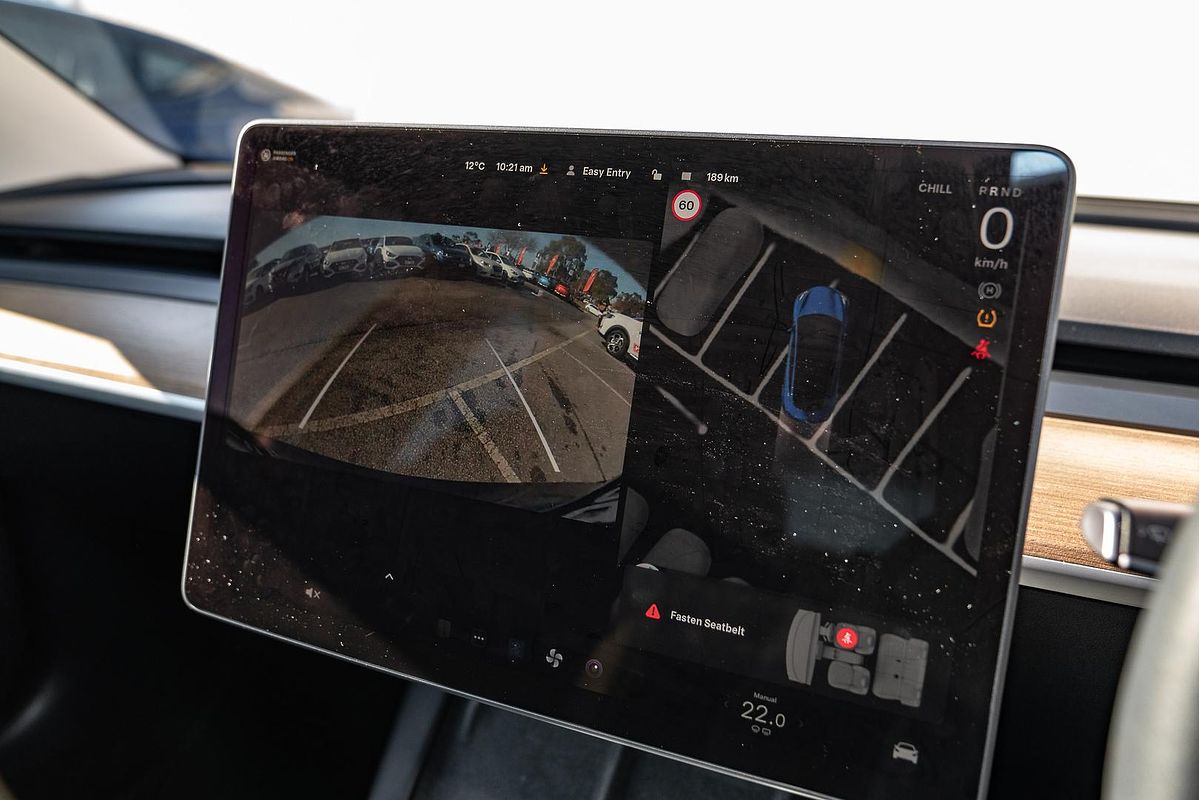 2022 Tesla Model 3 Rear-Wheel Drive
