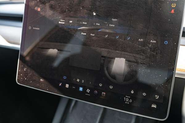 2022 Tesla Model 3 Rear-Wheel Drive
