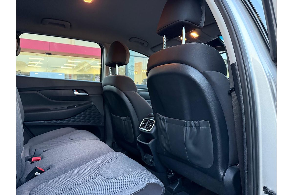2020 Hyundai Santa Fe Active TM.2