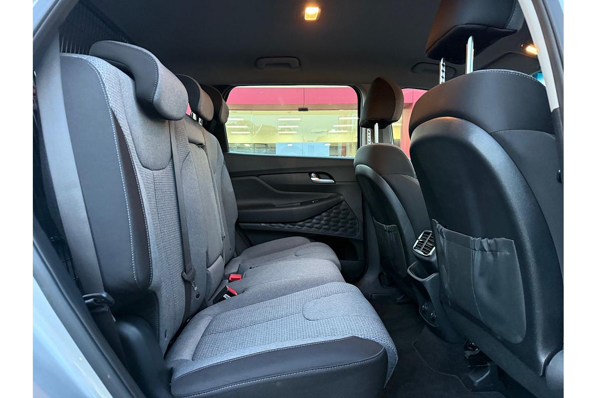 2020 Hyundai Santa Fe Active TM.2