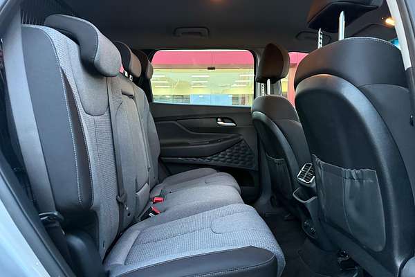 2020 Hyundai Santa Fe Active TM.2