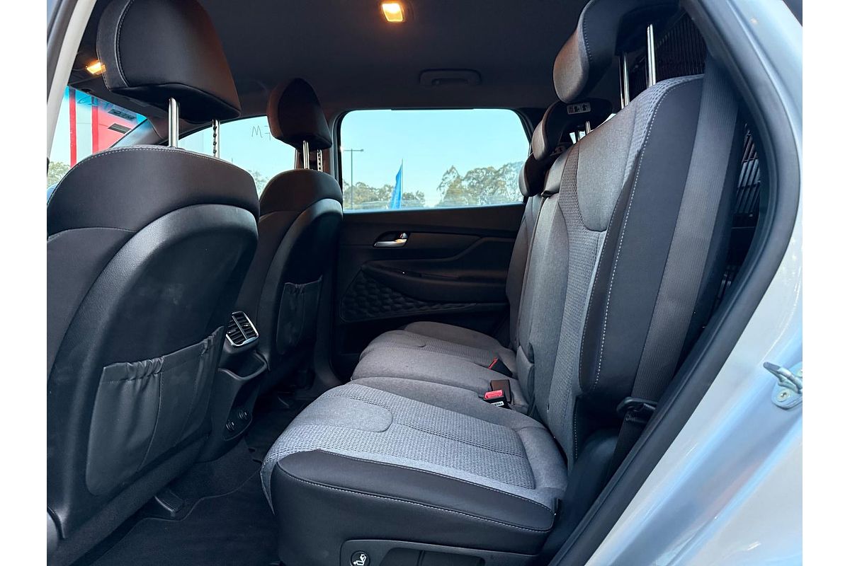 2020 Hyundai Santa Fe Active TM.2