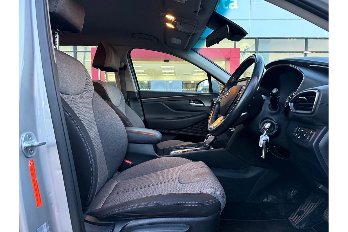 2020 Hyundai Santa Fe Active TM.2
