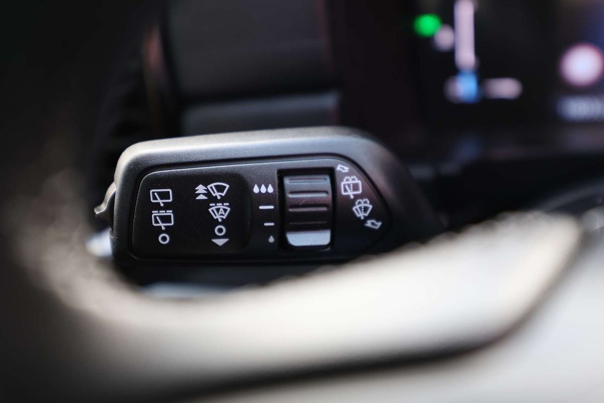 2025 Ford Everest Sport 2.0L