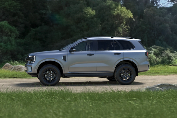 2025 Ford Everest Black Edition 2.0L