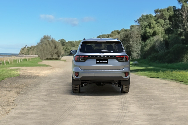 2025 Ford Everest Black Edition 2.0L