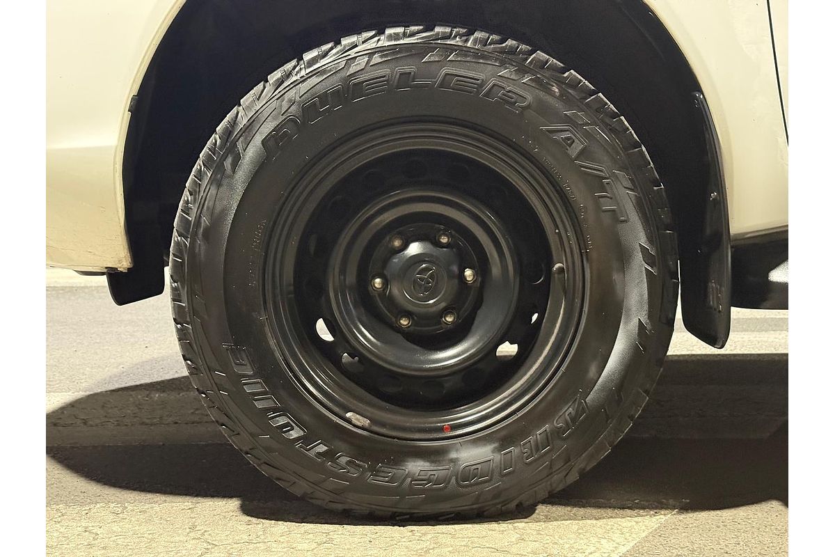 2021 Toyota Hilux SR GUN126R 4X4