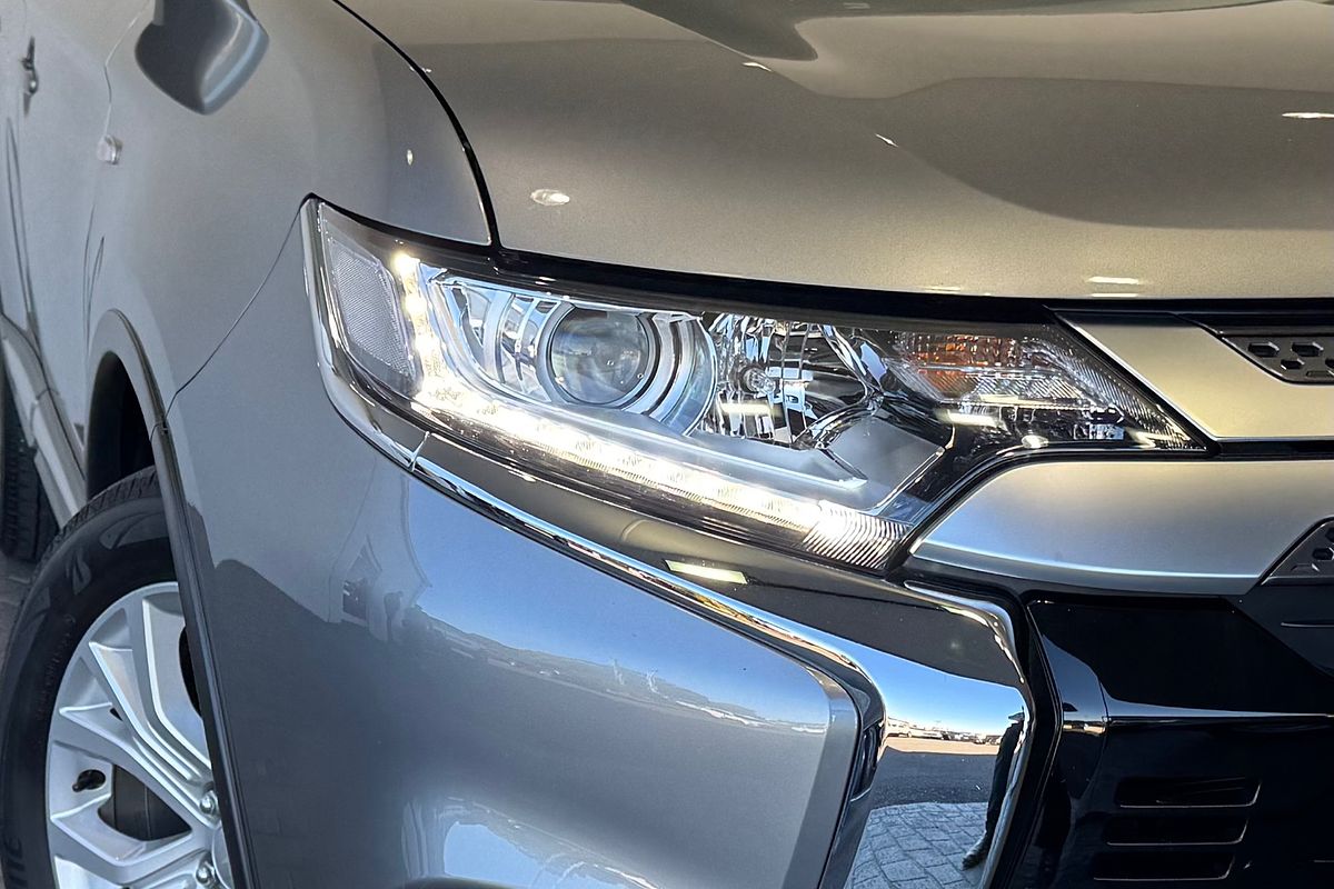 2020 Mitsubishi Outlander ES ZL