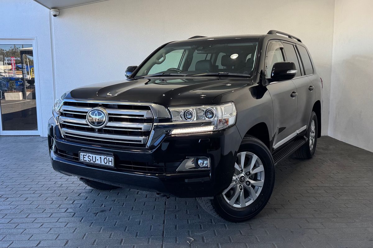 2020 Toyota Landcruiser Sahara VDJ200R