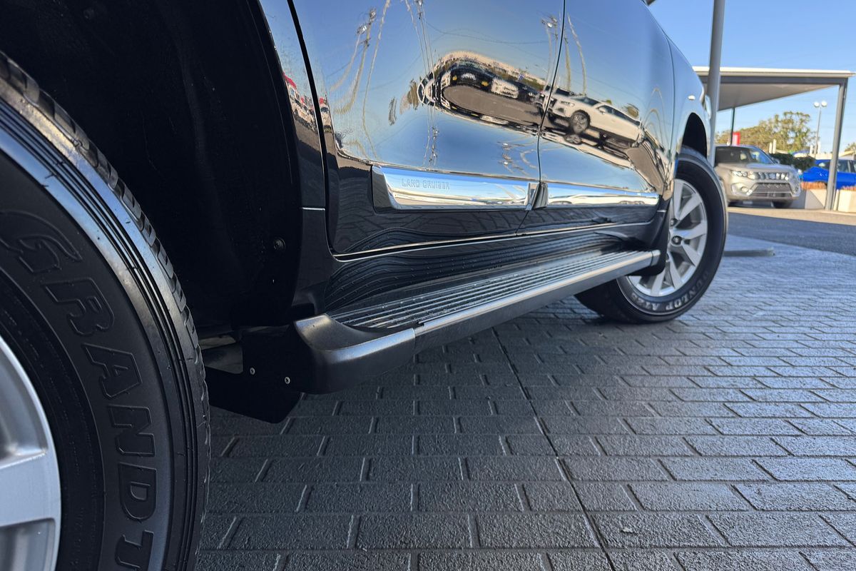 2020 Toyota Landcruiser Sahara VDJ200R